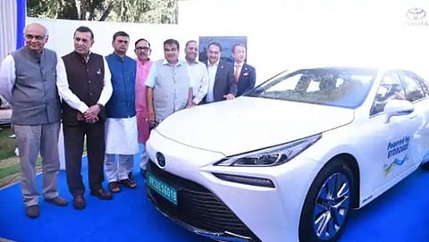 auto story nitin gadkari launches green hydrogen based fuel cell electric vehicle toyota mirai