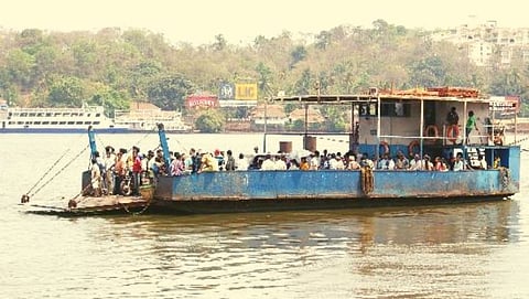 Mandovi river 