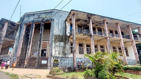Komunidad building