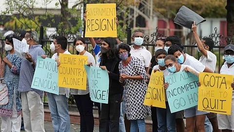People protesting against the Sri Lankan government 