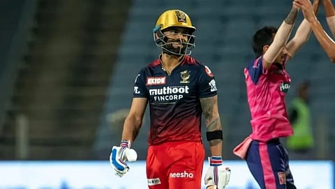 ipl 2022 virat kohli dance on oo antava song from pushpa movie royal challengers bangalore