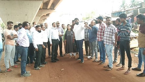 Sankalp Amonkar from Four Lane Port Connectivity Project


Officers caught on edge