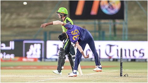 watch spinners bizarre bowling action in womens t20 challenge match sets twitter on fire