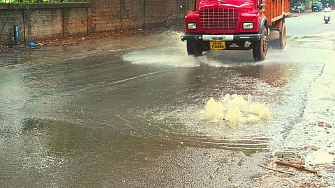 Sewage on the road in Murgaon; Dissatisfaction among the citizens