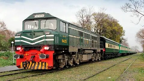  Train