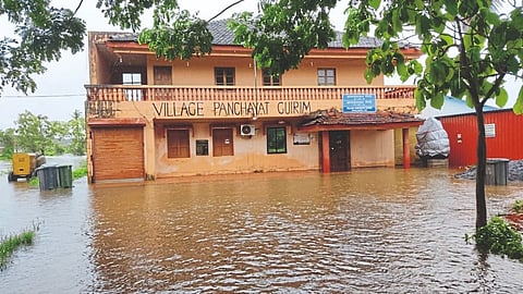 Heavy rain affect on guirim panchayat mapusa 