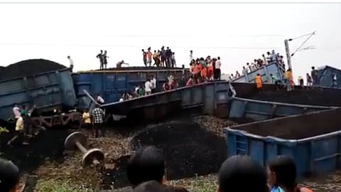 Nalanda Train Derail Video