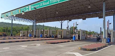 ओसरगाव टोल नाका