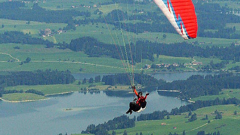 Paragliding 