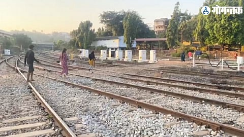 Railway Station 