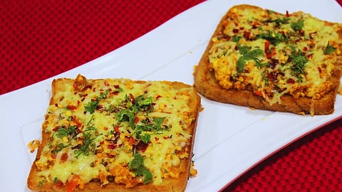 Paneer Cheese Toast 