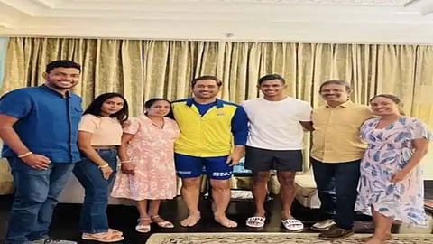 MS Dhoni Meets Matheesha Pathirana Family 