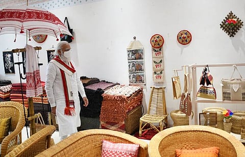 PM Narendra Modi In Ekta Mall Gujrat