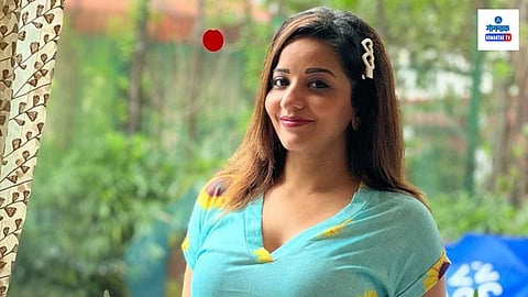Monalisa In Goa