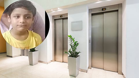In Faridabad's 'Omax Residency Society', 8-year-old Boy Got Stucked in the Lift for three hours.