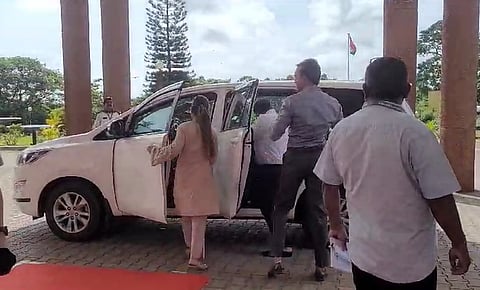 President Droupadi Murmu in Goa Assembly | Panaji Mayor Rohit Monserrate 