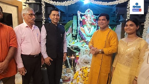 CM Dr. Sawant At Babu Kavlekar residence On Ganesh Chaturthi 