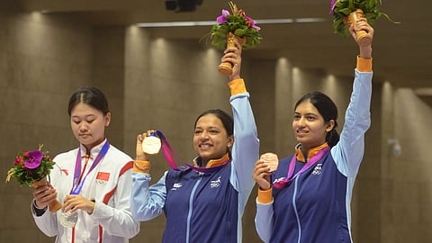 Sift Kaur Samra, Ashi Chouksey