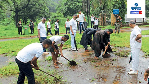 Ponda Cleanliness Campaign 
Soldiers