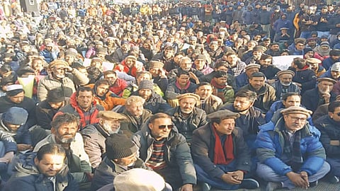 protests over wheat price hike in Pakistan 