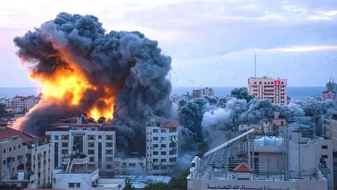 Israel-Iran War: इस्रायल-इराण युद्धानं सर्वसामान्यांचं बजेट कोलमडणार! भारतासह जगभरातील देशांना बसणार फटका