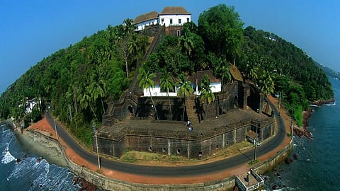 Goa Monsoon Visit Places: गडकिल्ल्यांचा 'साज'! गोव्याला जाताय मग 'हे' 5 किल्ले नक्की पाहा 