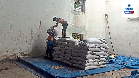 Goa Warehouses Roof Blown Off Case: गोदामातील धान्य सुरक्षित ठिकाणी हलविण्यात आले आहे