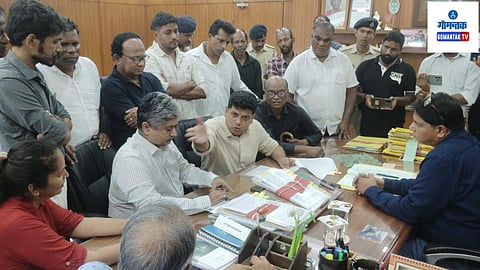 PWD अधिकारी काम सोडून गाणे ऐकण्यात मग्न, काँग्रेसचा आरोप; सरकारी इमारतींच्या सेफ्टी ऑडिटची पाटकरांची मागणी
