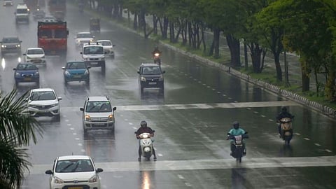 Mumbai Goa Highway: मुंबई गोवा महामार्ग ठप्प; बोरघर येथे महामार्गावर आले पाणी!