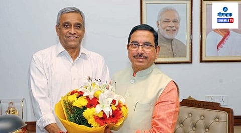 Power Minister Sudin Dhavalikar, Central Minister Pralhad Joshi 