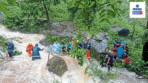 Pali Waterfall, Sattari 