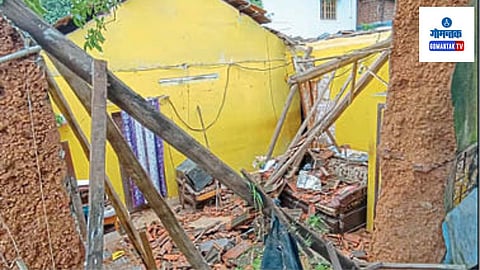 Wall Collapsed in Goa: घराचा एक भाग कोसळल्यानंतर आता केवळ अर्धा भाग शिल्लक आहे