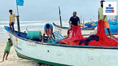 Goa Fishing: हवामान खराब तसेच दर्या खवळलेला असल्‍याने मच्छीमारांनी सुरक्षेच्या कारणास्तव मासेमारी करण्याचे टाळले आहे