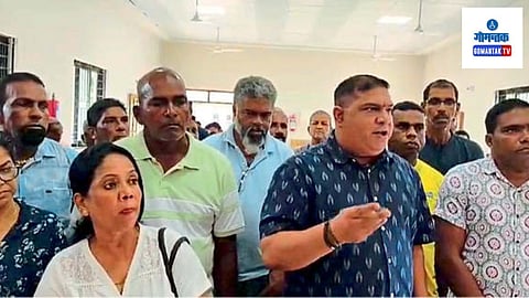 Goa Taxi Drivers: हॉटेल्‍सचे कर्मचारी मुद्दामहून गोवा माईल्‍स टॅक्‍सीचालकांना पर्यटकांना घेऊन जाण्‍यासाठी फोन करतात