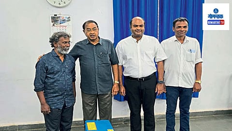 Ponda: फोंड्यात झालेल्या एका छोटेखानी कार्यक्रमात कृषिमंत्री रवी नाईक यांनी फोंड्यातील गणेश मूर्तिकारांना ही मशीन उपलब्ध करून दिली