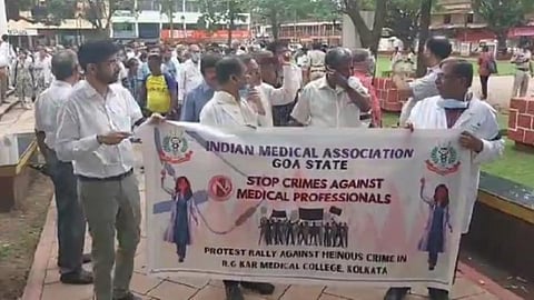 Kolkata Doctor Case: कोलकाताच्या घटनेच्या निषेधार्थ पणजीत डॉक्टर, परिचारिकांचा 'एल्गार'! गोवा वैद्यकीय कायद्यात दुरुस्तीची मागणी