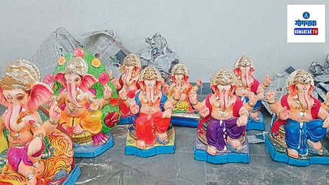 Colvale Jail: कोलवाळ मध्यवर्ती कारागृहात कैद्यांनी आपले कौशल्य दाखवत विविध आकाराच्या सुरेख गणेशमूर्ती बनवल्या आहेत