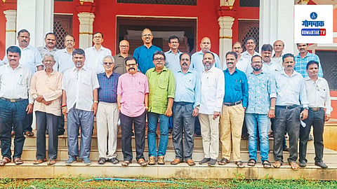 Gomantak Marathi Akadami: मराठीची गळचेपी केली जात असेल तर त्याविरोधात आवाज उठविण्याचा निर्णय पर्वरी येथे झालेल्या आमसभेत घेण्यात आला