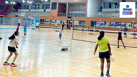Navelim Stadium: स्टेडियममध्ये शनिवारपासून "शादी"चा माहोल होता, मात्र सोमवारी दुपारपर्यंत हा स्टेडियम पुन्हा चकाचक झाला होते