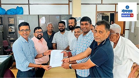 Curchorem: कुडचडे मतदारसंघाचा विकास करण्यासाठी सध्या मिळेल तेथे रस्ते खोदून ठेवल्याने या दोन वर्षांत अनेक अपघात घडलेले आहेत