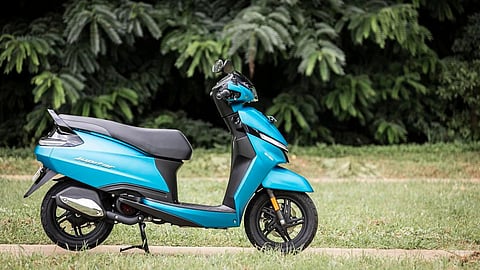 TVS Jupiter 110 Scooter: टीव्हीएसने गोव्यात लाँच केली 'टीव्हीएस ज्युपिटर 110'; अत्याधुनिक फिचर्संनी सुसज्ज