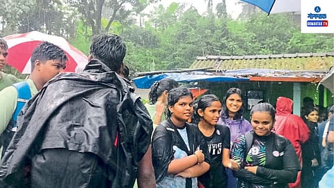 Sattari Charavane Waterfall Accident: हवामान खात्याकडून अलर्ट जारी करण्यात आलेला असताना या भागातील विद्यार्थ्यांनास्टडी- टुरसाठी घेऊन जाण्याचा हायस्कूल व्यवस्थापनाचा निर्णय योग्य होता काय? पालकांचा संतापजनक सवाल