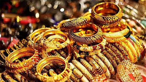 Gold Rate: सोन्याच्या किमतीत सलग पाचव्या दिवशी वाढ, दर वाचून तुमच्या काळजाचा ठोका चुकेल; नवा रेकॉर्ड नोंदवला 