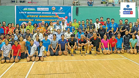 Manohar Dhond Badminton Tournament: मनोहर धोंड स्मृती राज्य प्रमुख मानांकन बॅडमिंटन स्पर्धेत यास्मिन सय्यद हिने दुहेरी किताब पटकावला. याशिवाय राहुल देसवाल, आरोही कौटणकर, फॉईड अरावजो, फ्रेड्रिक फर्नांडिस, आर्यमान सराफ, सिन्नोव्हिया डिसोझा यांनीही विजेतेपदास गवसणी घातली. 