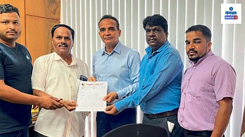 Verna Pharma Workers: असंघटित कामगार महासंघ गोवाचे अध्यक्ष कृष्णा पळ आणि अन्य पदाधिकाऱ्यांनी कामगारमंत्री बाबूश मोन्सेरात यांची भेट घेऊन त्यांना कामगारांच्या विविध मागण्यांचे निवेदन सादर केले. या मागणीसंदर्भात कामगार मंत्र्यांनी सकारात्मक प्रतिसाद दिला आहे. 