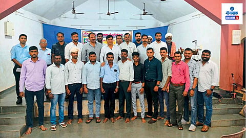 Mopa Airport: मोपा विमानतळ प्रकल्‍पासाठी स्थलांतर करण्यात आलेल्या धनगर कुटुंबांना प्रत्येकी ५ लाख रुपये देणार असल्याची घोषणा आमदार प्रवीण आर्लेकर यांनी केली. पुढील काहीच दिवसांत ही रक्कम कुटुंबातील घर नावावर असलेल्या व्यक्तीच्या बॅंक खात्यात जमा होईल, असेही त्‍यांनी  सांगितले.