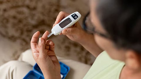 Diabetes: मधुमेही रुग्णांनी रात्रीचे जेवण टाळावे का? साखरेची पातळी नियंत्रित करण्यासाठी किती फायदेशीर!