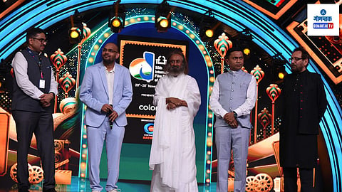 IFFI Goa 2024: कलेतून लुटा मनमुराद आनंद! श्री श्री रविशंकर यांनी कलाकारांना दिला जगण्याचा मूलमंत्र