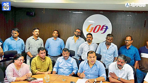 Water Sports Booking Issue: महाराष्ट्रातील वॉटर स्पोर्ट्स बुकिंग गोव्यातून? पर्यटनमंत्री रोहन खंवटेंचा ट्रॅव्हल एजन्सींना इशारा; दलालांवर आता कायद्याचा बडगा!