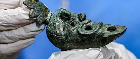 brass oil lamp.jpg